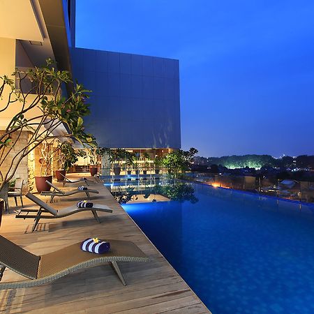 Swiss-Belinn Karawang Exterior foto