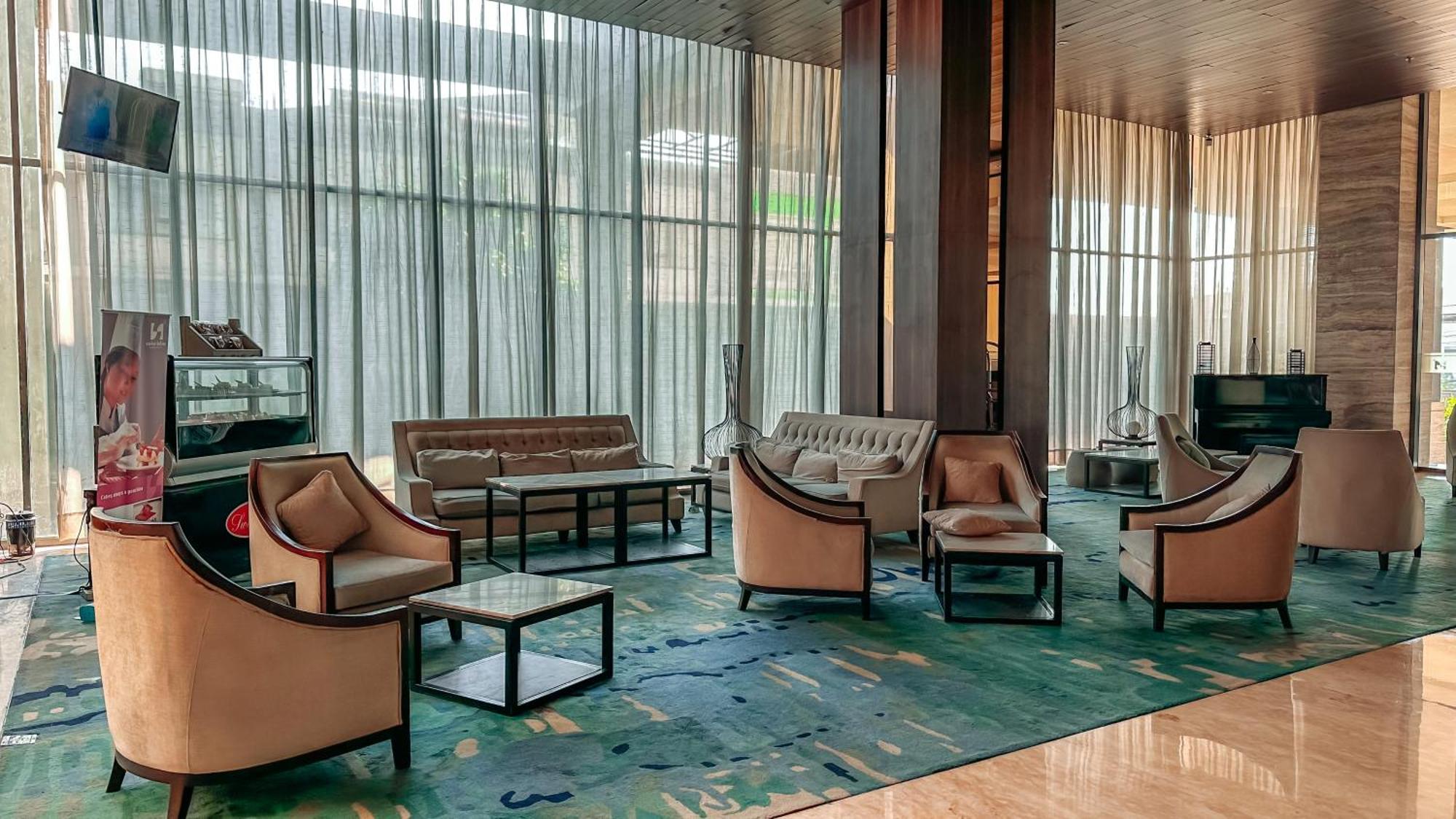 Swiss-Belinn Karawang Exterior foto